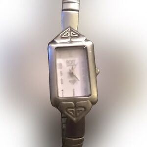 “Roxy” Vintage Lavender Face Silver Stretchy Adjustable Bracelet Analog Watch